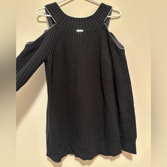 Michael Kors Zip Cold Shoulder Sweater - Picture 4 of 7